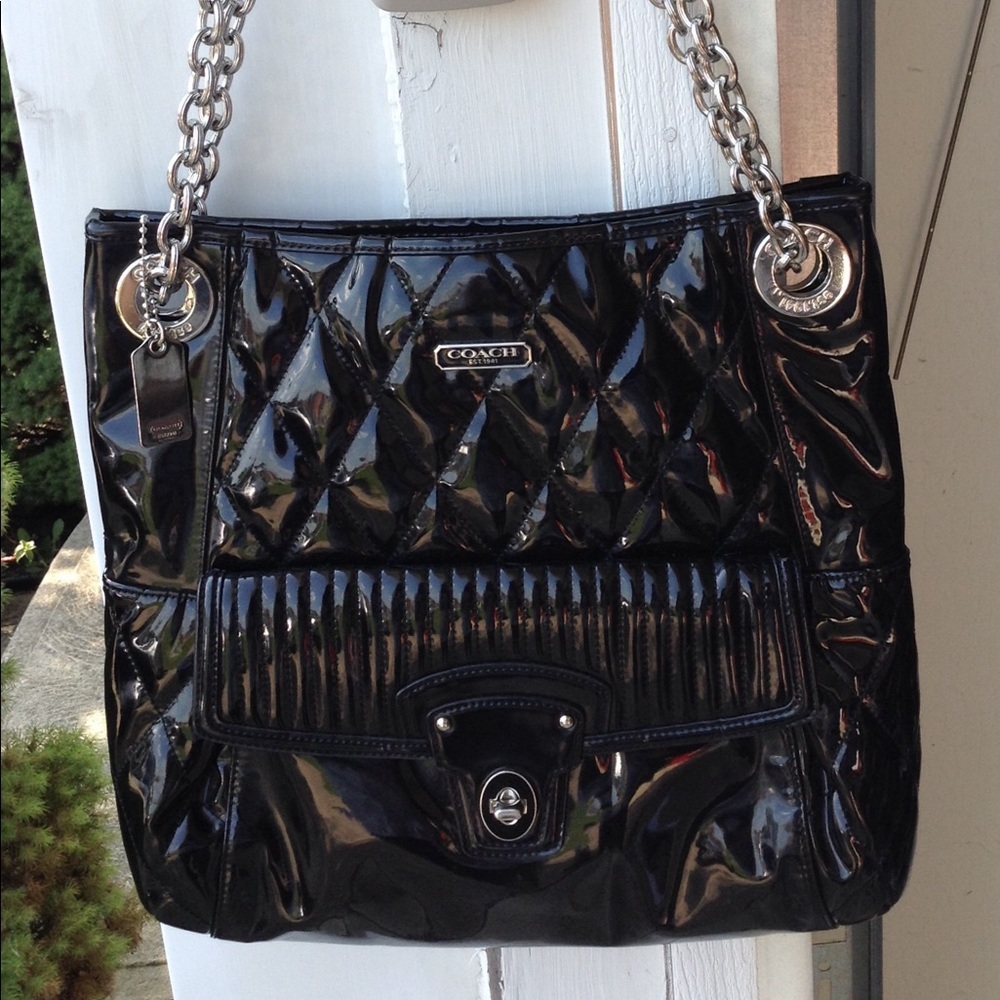 Coach Poppy Black Patent Leather Chain Tote Shoulder Bag Turnlock Purse